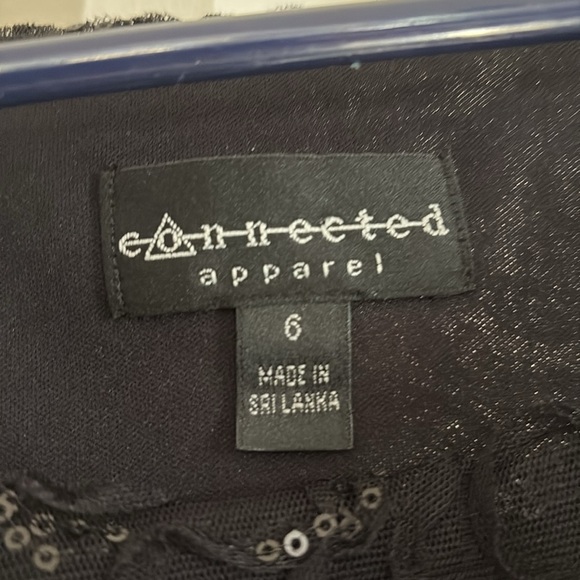 Connected Elegant Black Dress - Picture 5 of 5